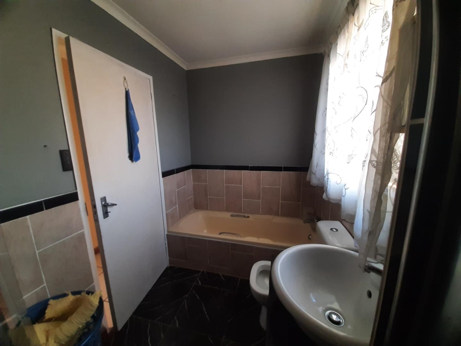 3 Bedroom Property for Sale in Marlands Gauteng