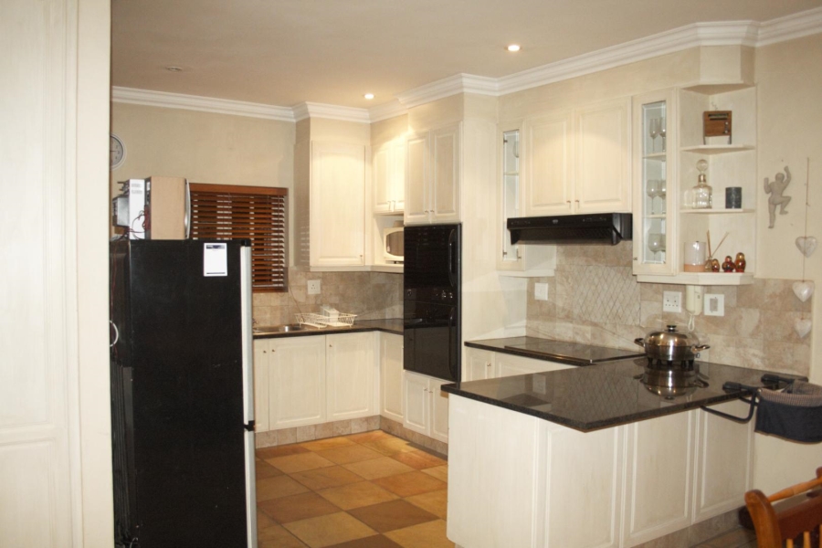 3 Bedroom Property for Sale in Oaklands Gauteng