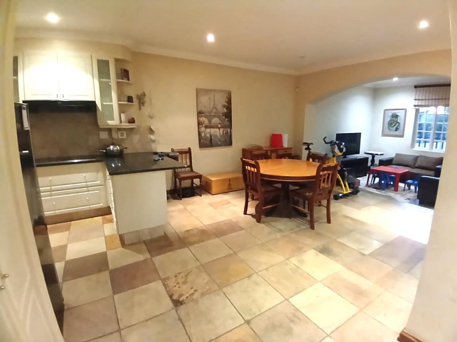 3 Bedroom Property for Sale in Oaklands Gauteng