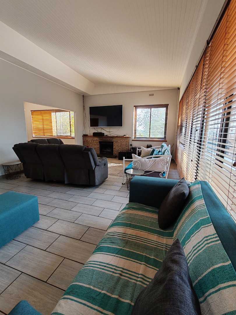 4 Bedroom Property for Sale in Rembrandt Park Gauteng