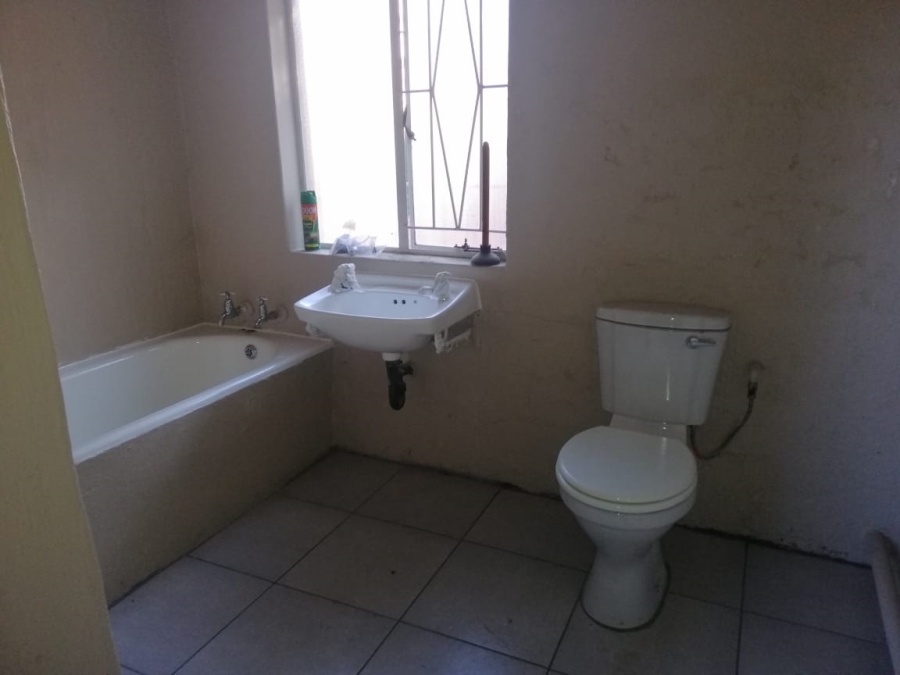 3 Bedroom Property for Sale in Mulbarton Gauteng