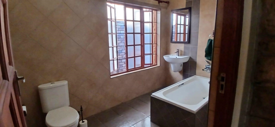 To Let 4 Bedroom Property for Rent in Magalieskruin Gauteng