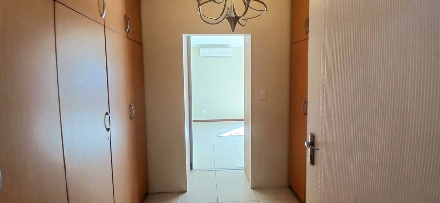 To Let 4 Bedroom Property for Rent in Magalieskruin Gauteng