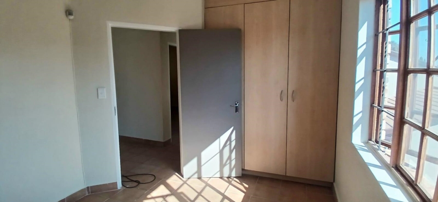 To Let 4 Bedroom Property for Rent in Magalieskruin Gauteng