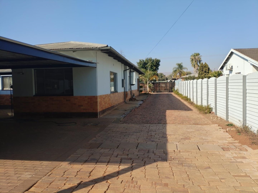 To Let 1 Bedroom Property for Rent in Booysens Gauteng