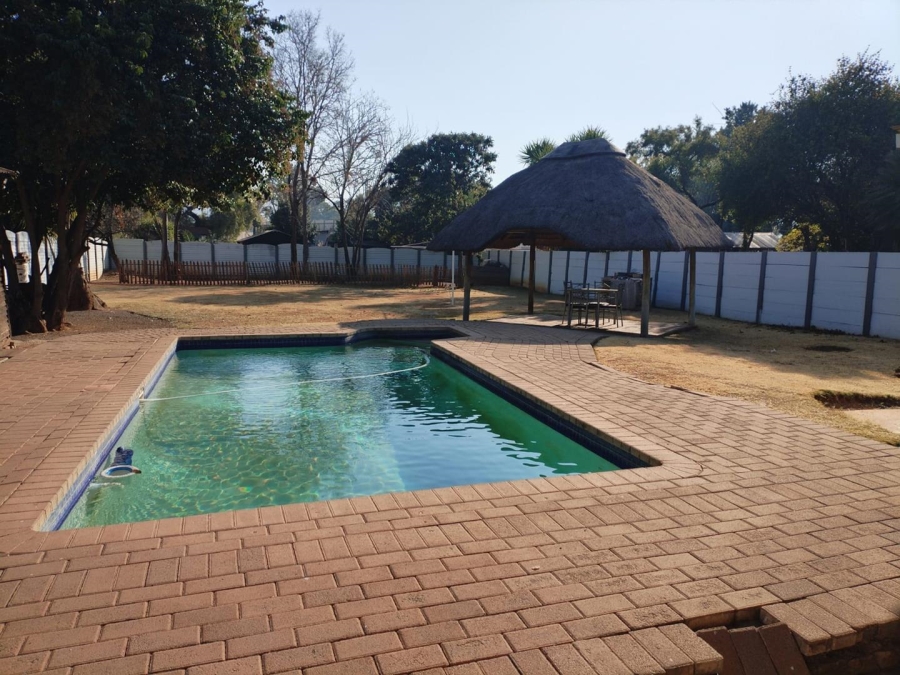 To Let 1 Bedroom Property for Rent in Booysens Gauteng