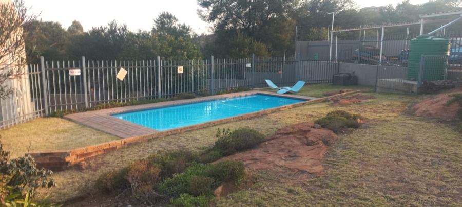 2 Bedroom Property for Sale in South Crest Gauteng