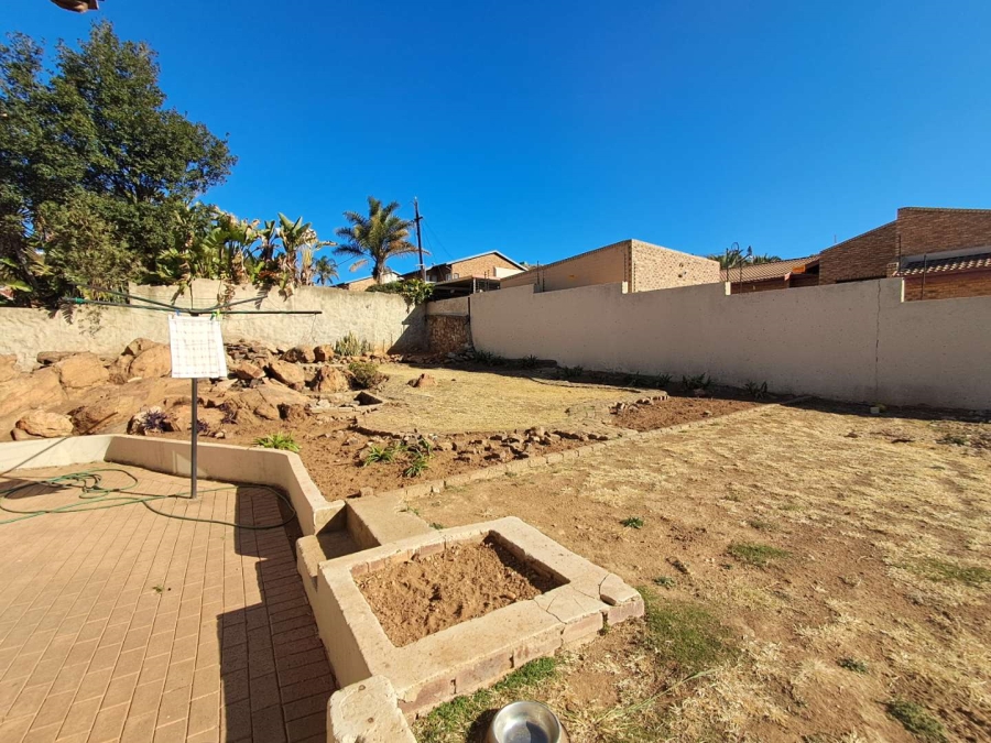 3 Bedroom Property for Sale in Oakdene Gauteng