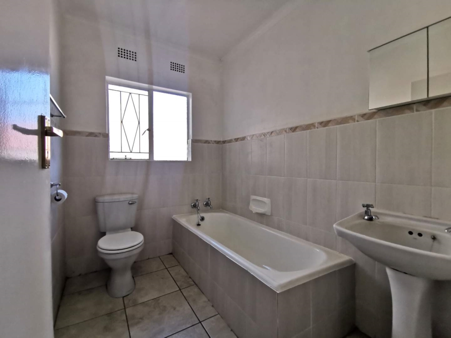 3 Bedroom Property for Sale in Mulbarton Gauteng