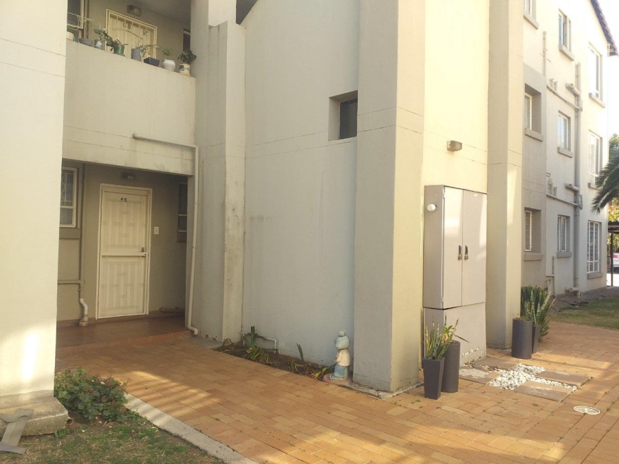 2 Bedroom Property for Sale in Verwoerdpark Gauteng