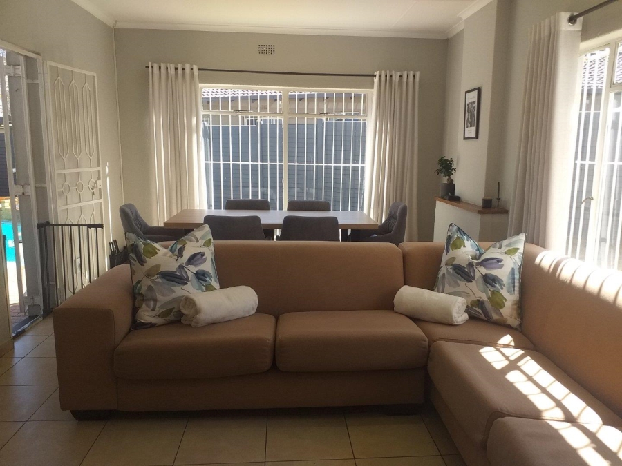 4 Bedroom Property for Sale in Verwoerdpark Gauteng