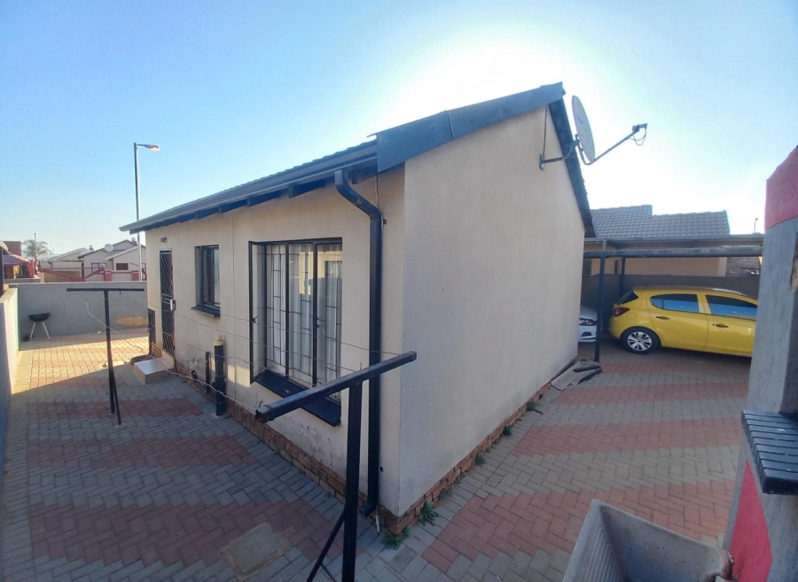 2 Bedroom Property for Sale in Soshanguve Gauteng