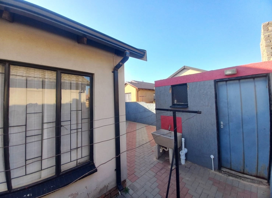 2 Bedroom Property for Sale in Soshanguve Gauteng