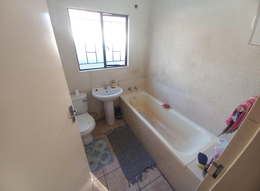 2 Bedroom Property for Sale in Soshanguve Gauteng