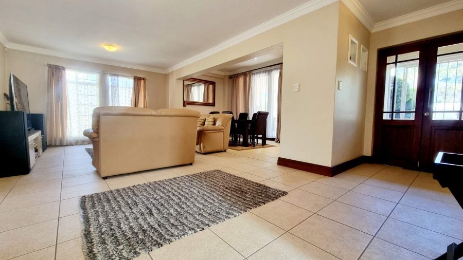 3 Bedroom Property for Sale in Equestria Gauteng