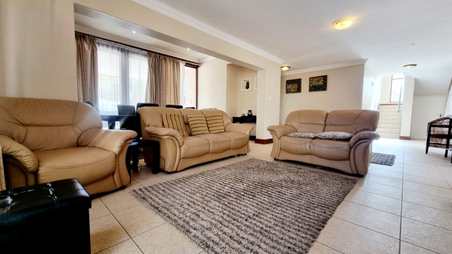 3 Bedroom Property for Sale in Equestria Gauteng