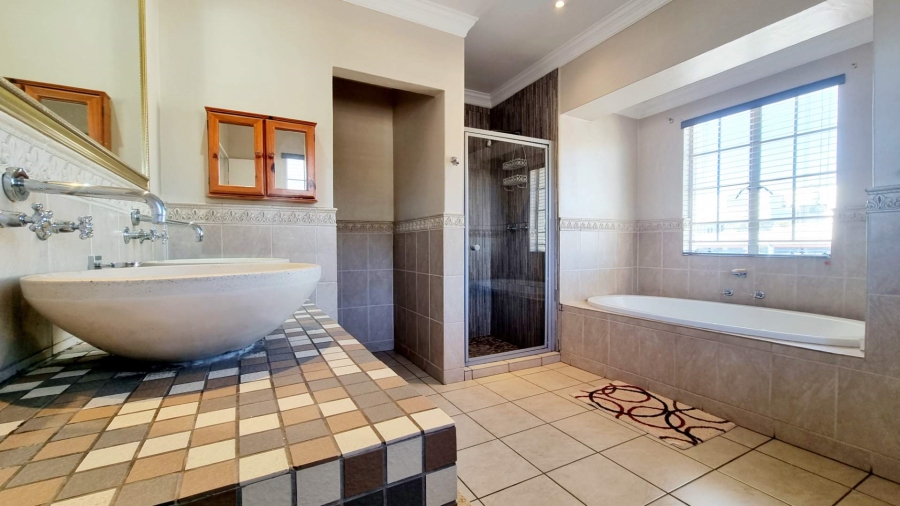 3 Bedroom Property for Sale in Equestria Gauteng