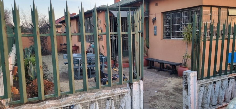 4 Bedroom Property for Sale in Rosettenville Ext 1 Gauteng