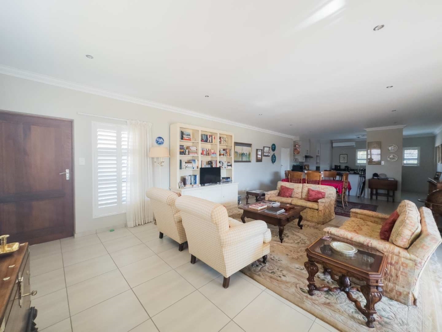 3 Bedroom Property for Sale in The Retreat Gauteng