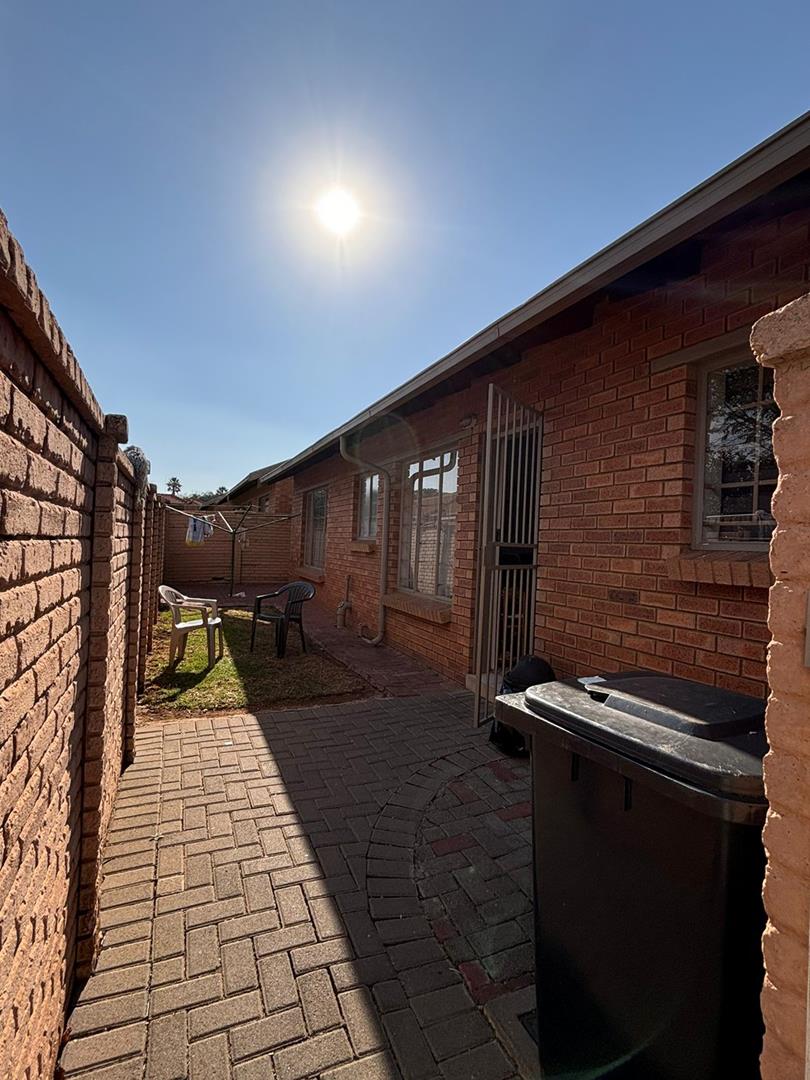 3 Bedroom Property for Sale in Willow Park Manor Gauteng