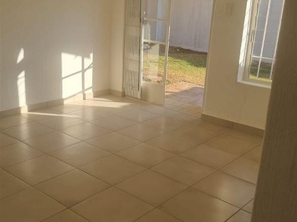 To Let 1 Bedroom Property for Rent in Beverley Gardens Gauteng