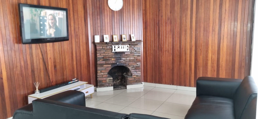 7 Bedroom Property for Sale in Kenilworth Gauteng