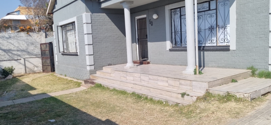 7 Bedroom Property for Sale in Kenilworth Gauteng