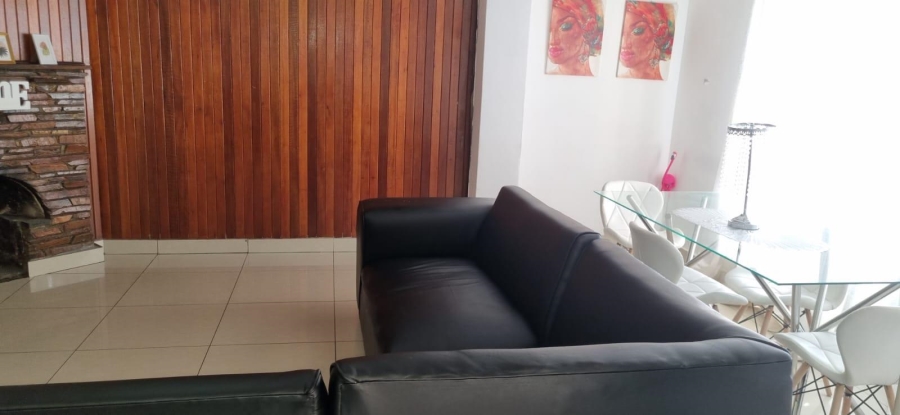 7 Bedroom Property for Sale in Kenilworth Gauteng