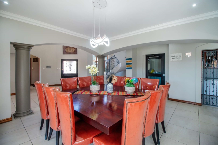 5 Bedroom Property for Sale in Beyerspark Gauteng