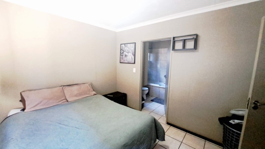 1 Bedroom Property for Sale in Randburg Gauteng