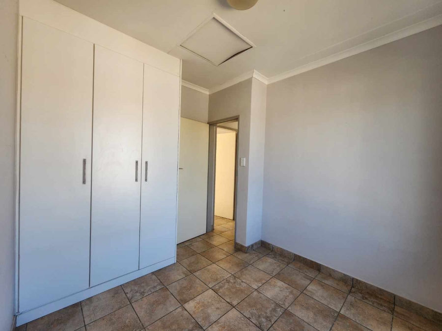 To Let 2 Bedroom Property for Rent in Rooihuiskraal North Gauteng