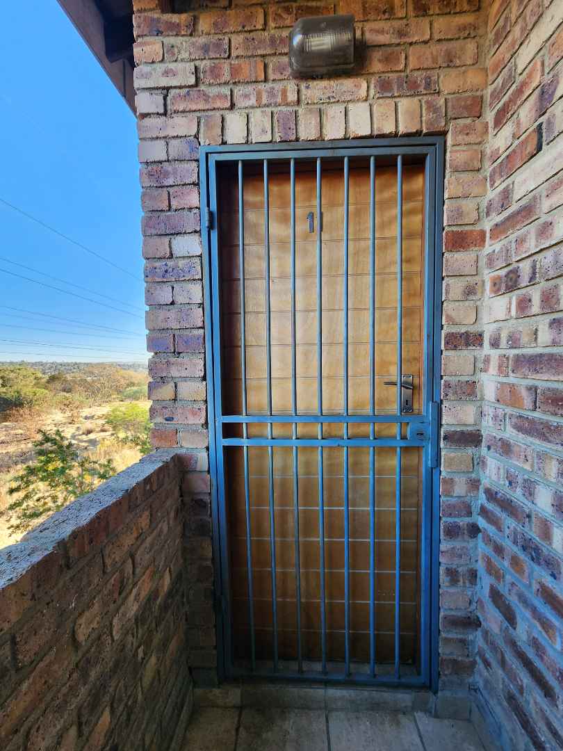 To Let 2 Bedroom Property for Rent in Rooihuiskraal North Gauteng