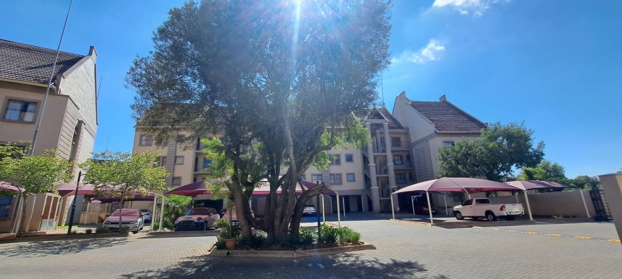 2 Bedroom Property for Sale in Sundowner Gauteng