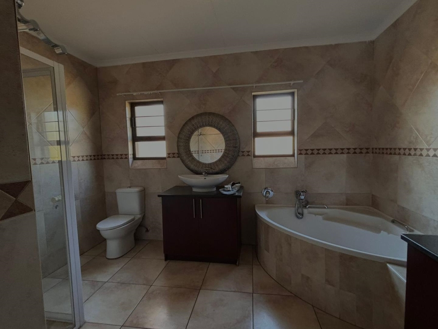 6 Bedroom Property for Sale in Six Fountains Residential Estate Gauteng