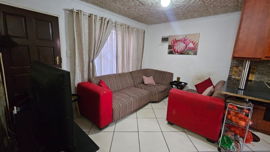 2 Bedroom Property for Sale in Windmill Park Gauteng