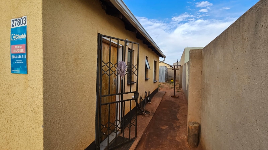 2 Bedroom Property for Sale in Protea Glen Gauteng