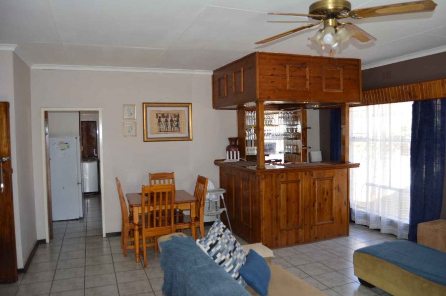 3 Bedroom Property for Sale in Brackendowns Gauteng