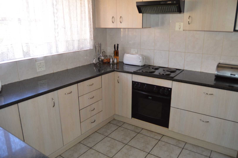 3 Bedroom Property for Sale in Brackendowns Gauteng