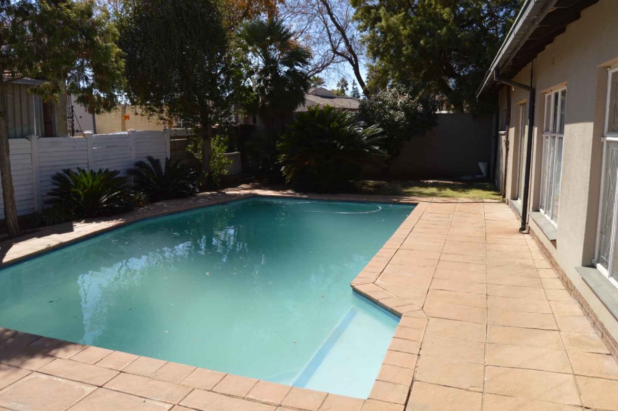 3 Bedroom Property for Sale in Brackendowns Gauteng