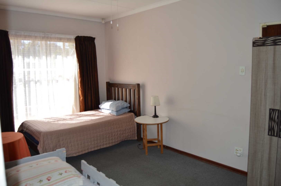 3 Bedroom Property for Sale in Brackendowns Gauteng