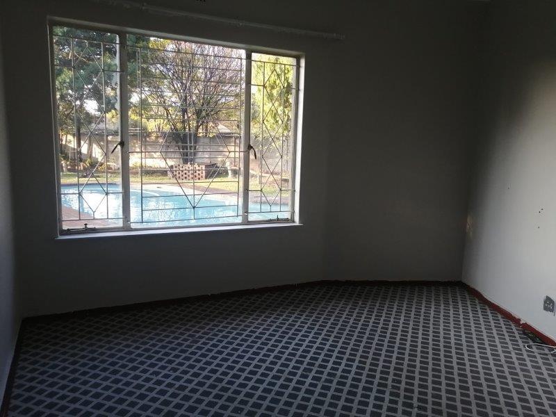 To Let 4 Bedroom Property for Rent in Brackenhurst Gauteng