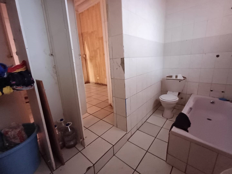 2 Bedroom Property for Sale in Roodepoort Gauteng