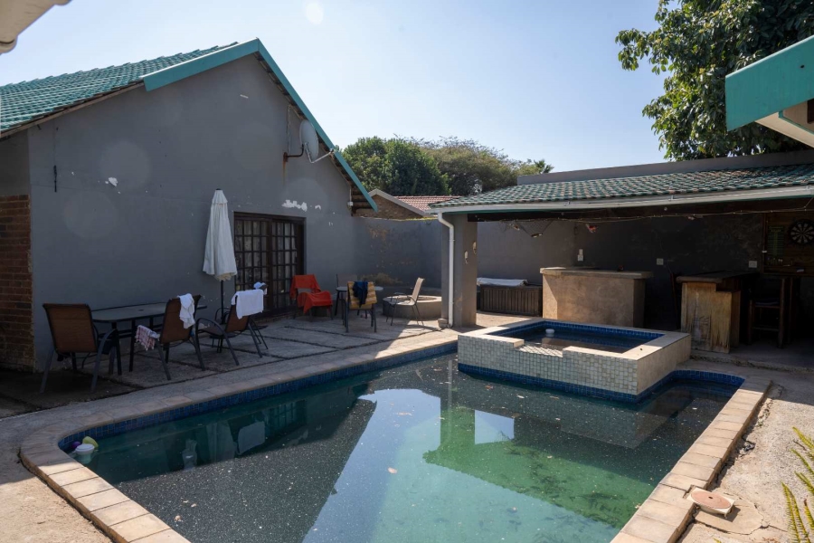 4 Bedroom Property for Sale in Sinoville Gauteng