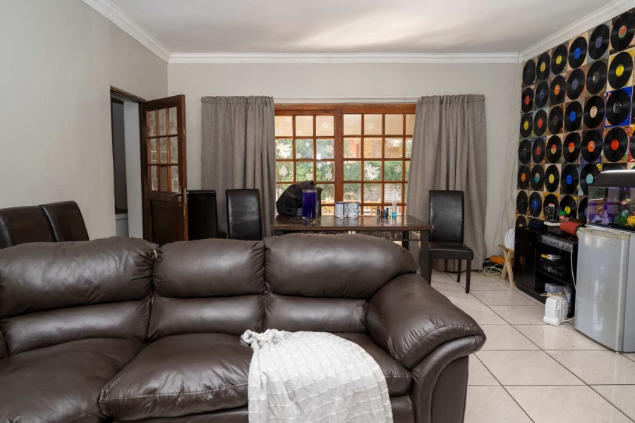 4 Bedroom Property for Sale in Sinoville Gauteng