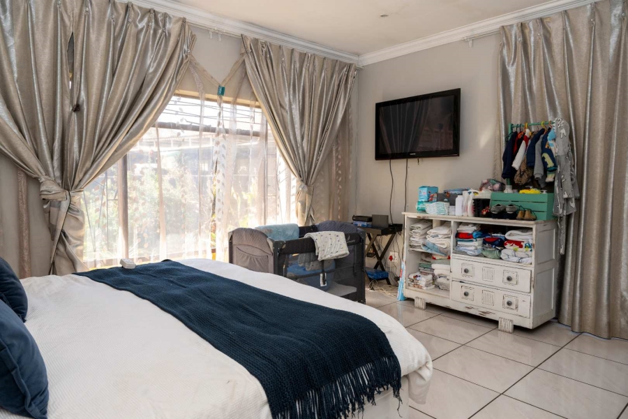 4 Bedroom Property for Sale in Sinoville Gauteng