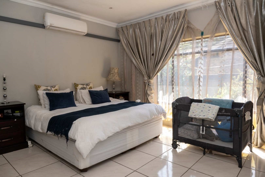 4 Bedroom Property for Sale in Sinoville Gauteng