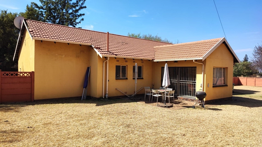 3 Bedroom Property for Sale in Brackenhurst Gauteng