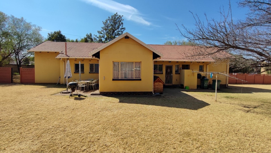 3 Bedroom Property for Sale in Brackenhurst Gauteng