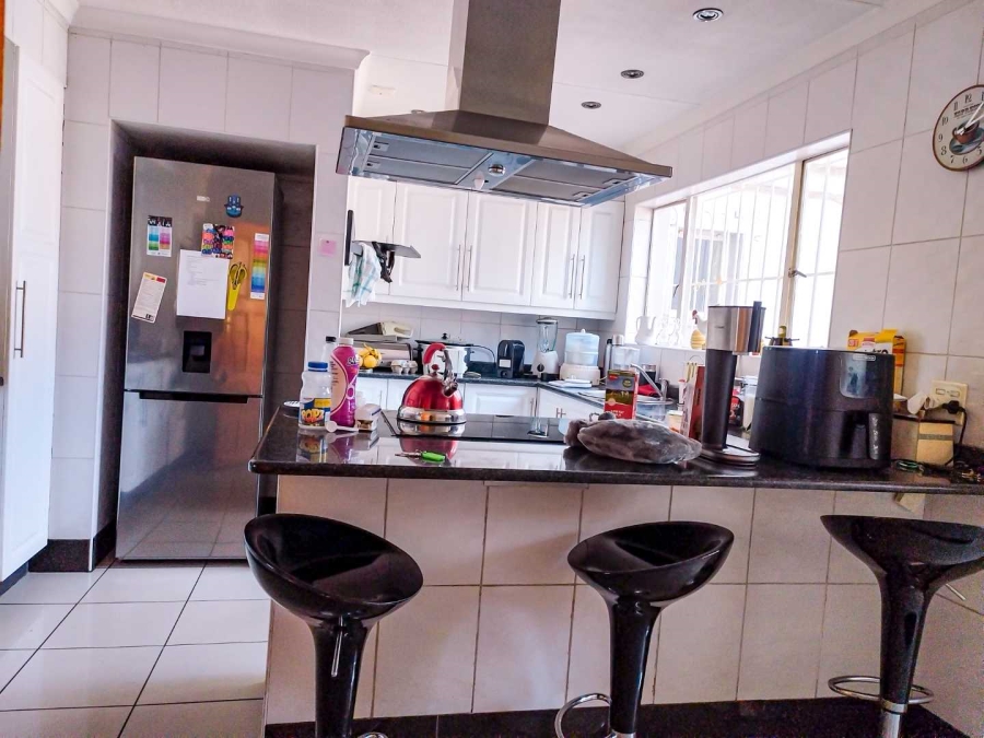 4 Bedroom Property for Sale in Bramley Gauteng