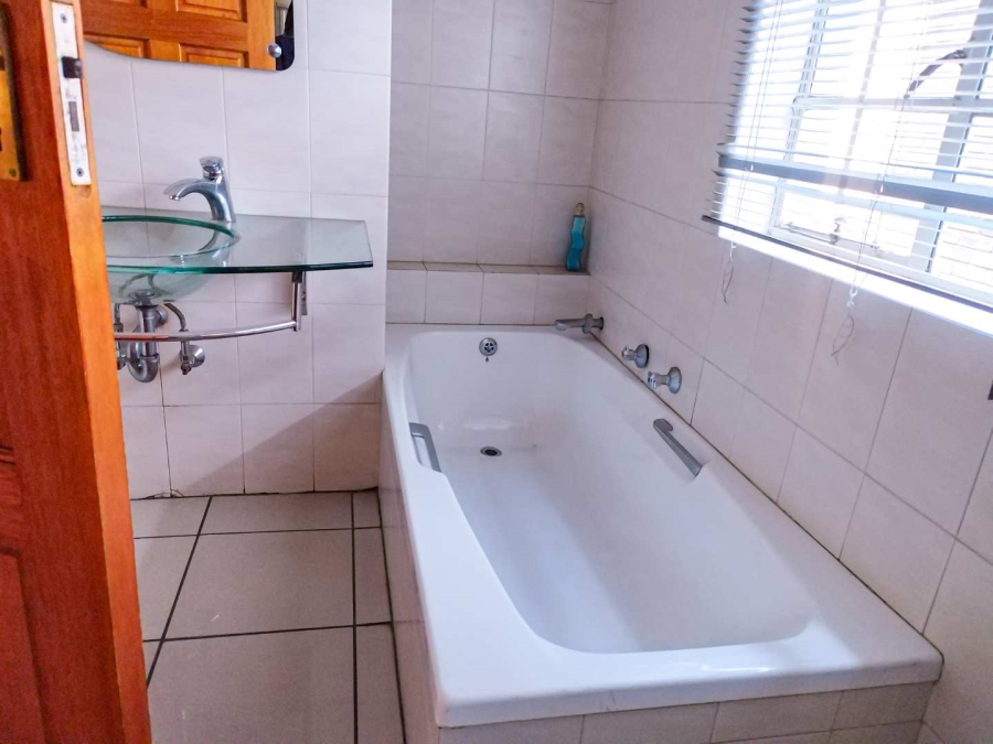 4 Bedroom Property for Sale in Bramley Gauteng